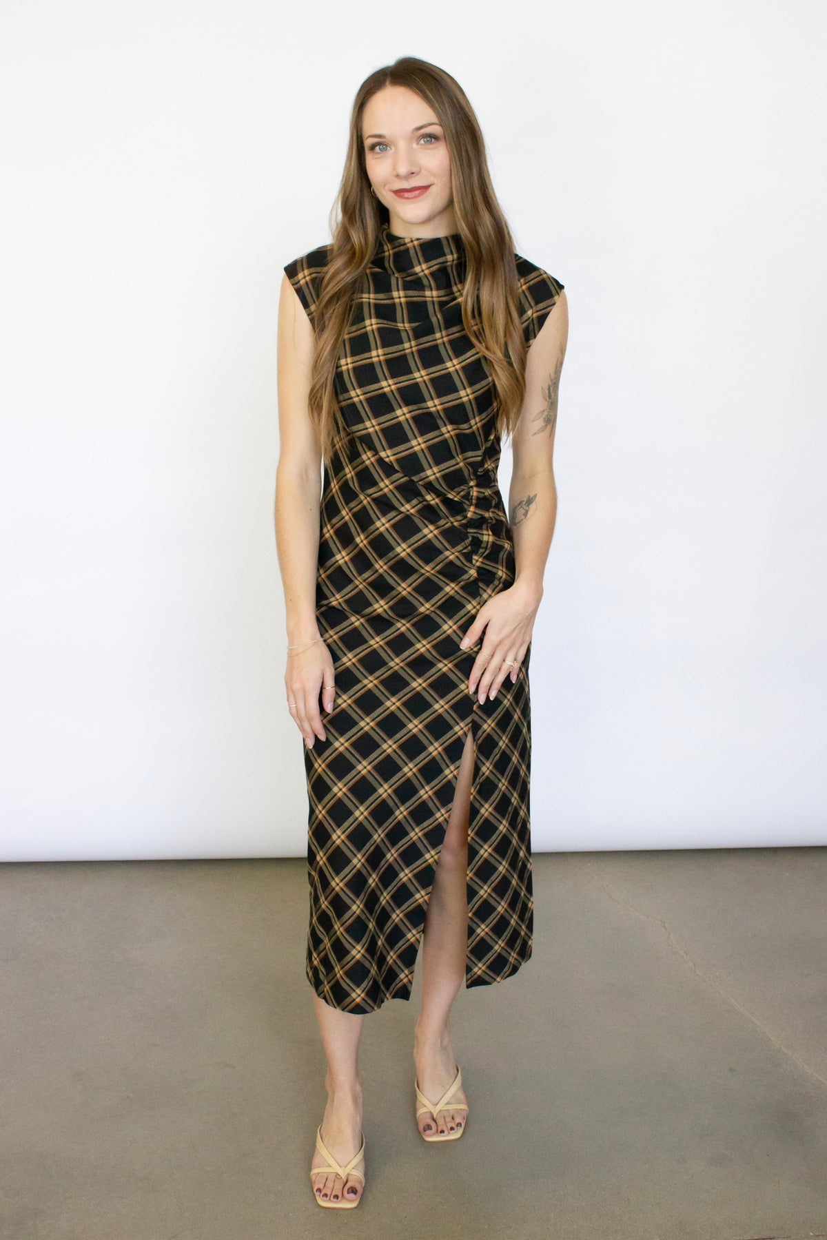 Autumn dress with slit