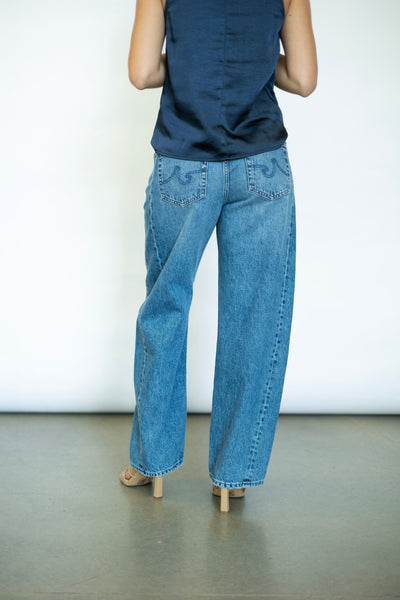 Women's AG barrel jeans