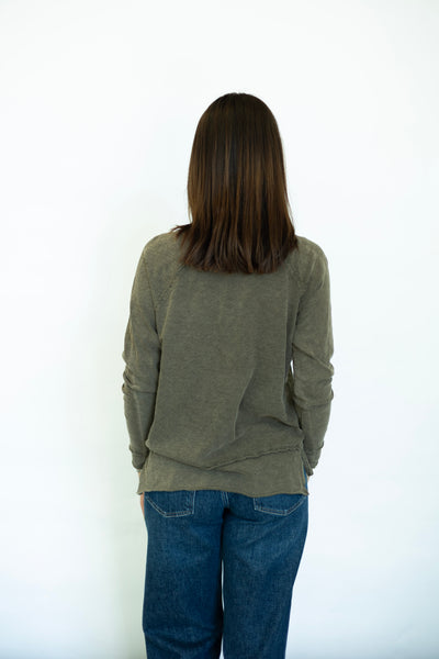 Women's vintage wash long sleeve basic