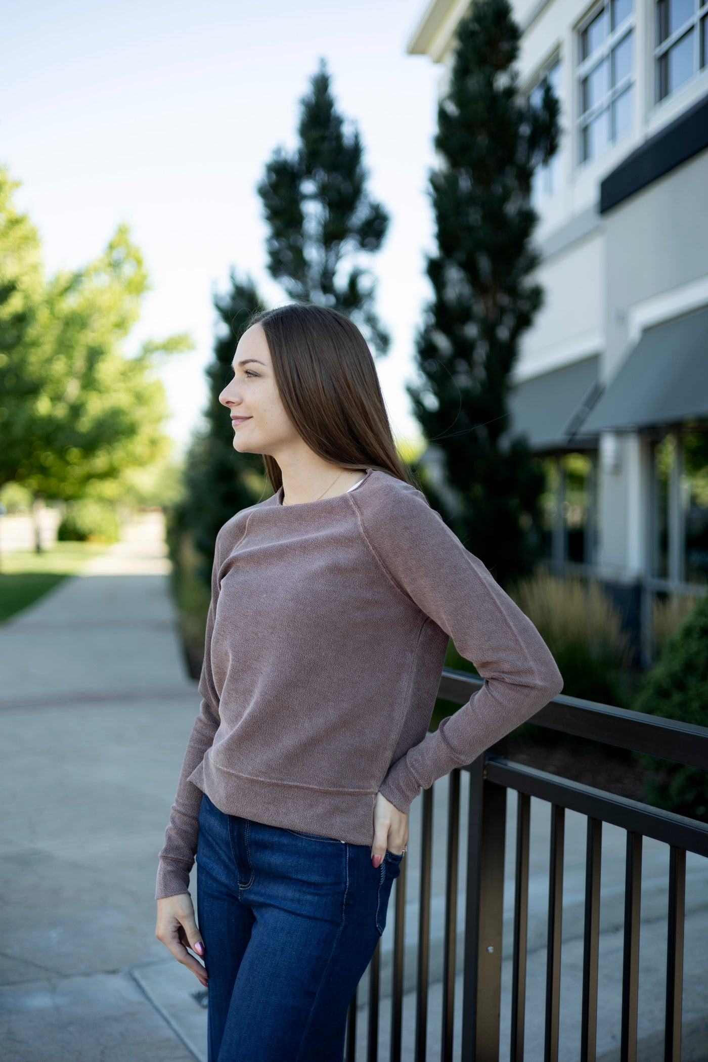 Women's Raglan sweatshirt