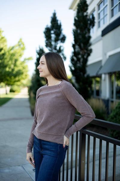 Women's Raglan sweatshirt