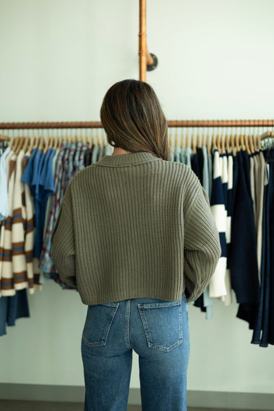 Wide sleeves sweater