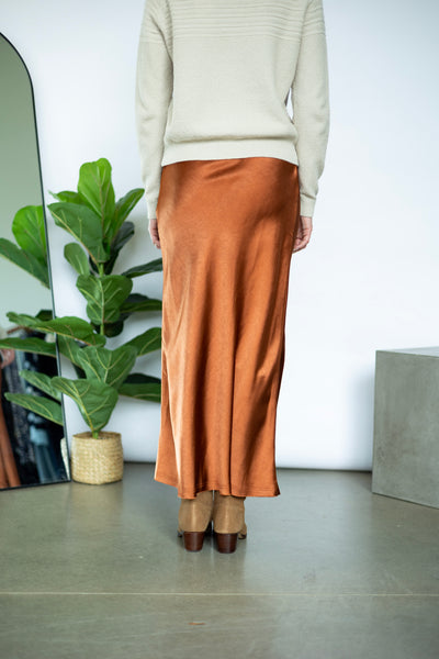 Mermaid fit satin skirt 