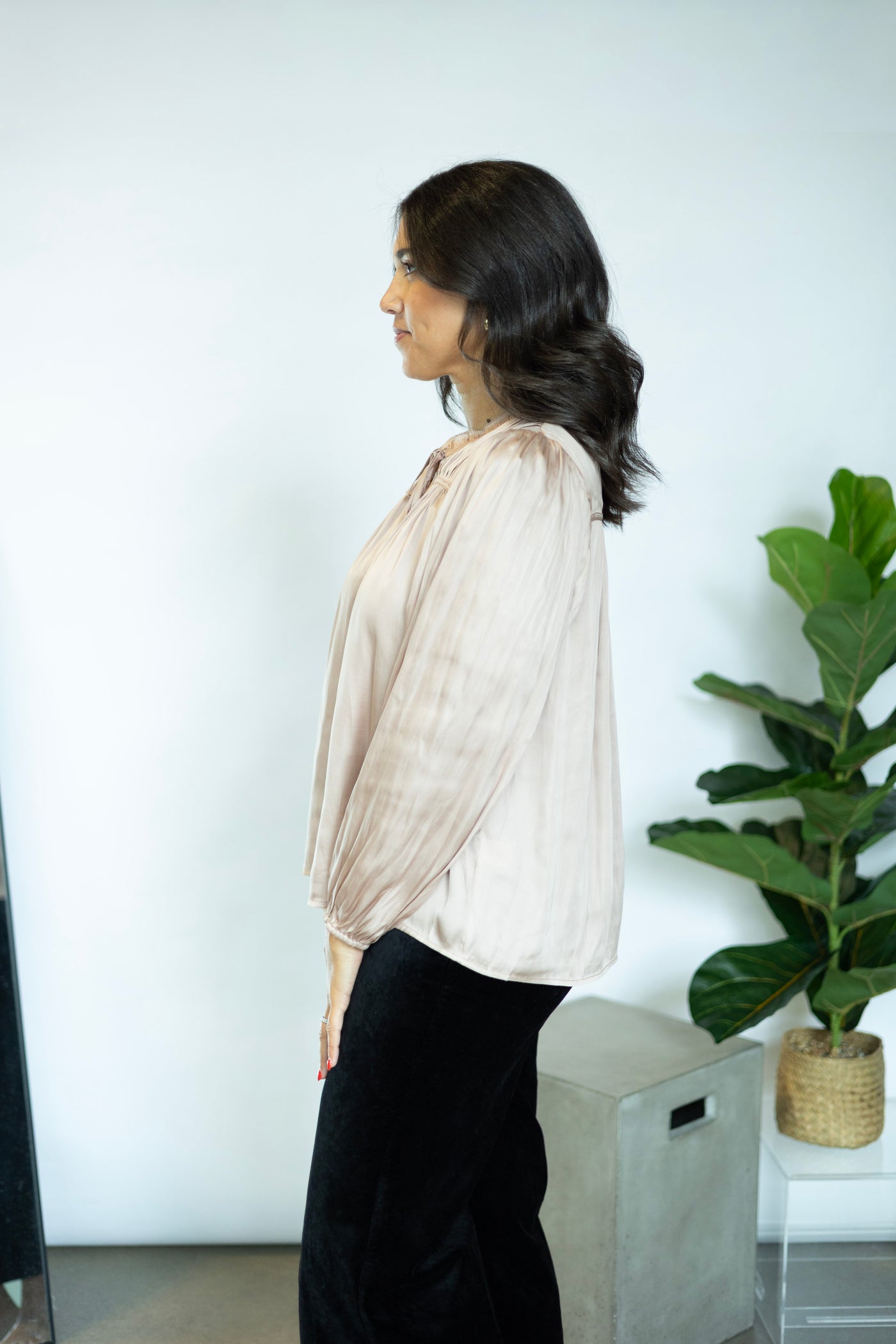 L/S Split Neck Pleated Blouse