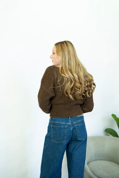 Boat neck brown sweater 