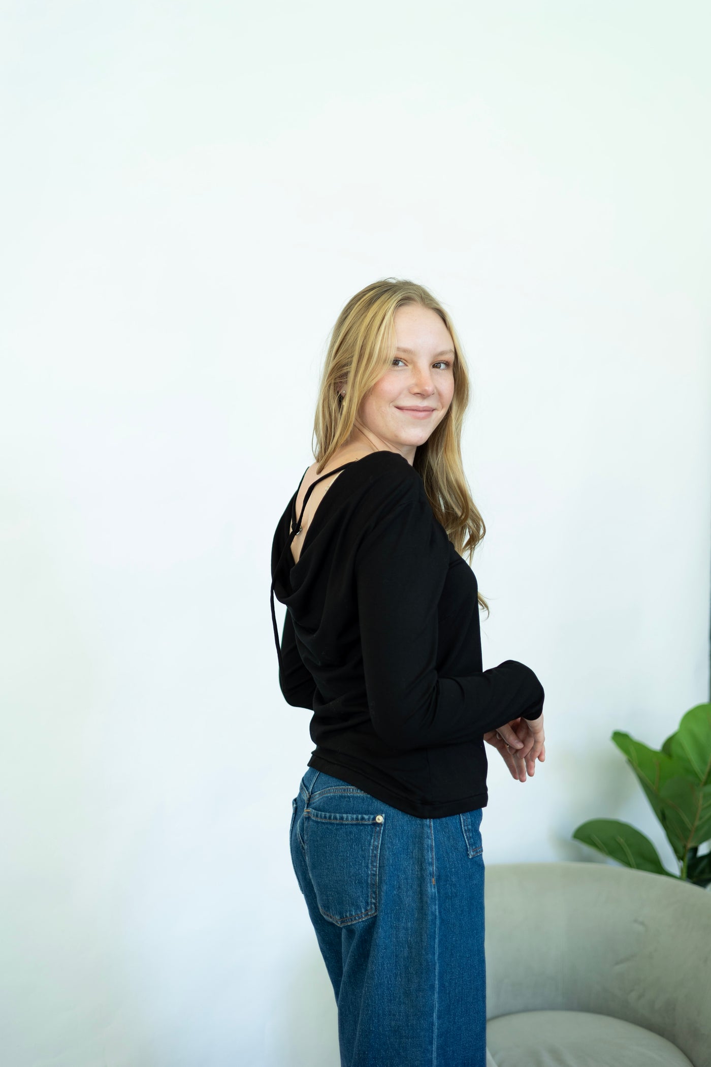 Cowl back top