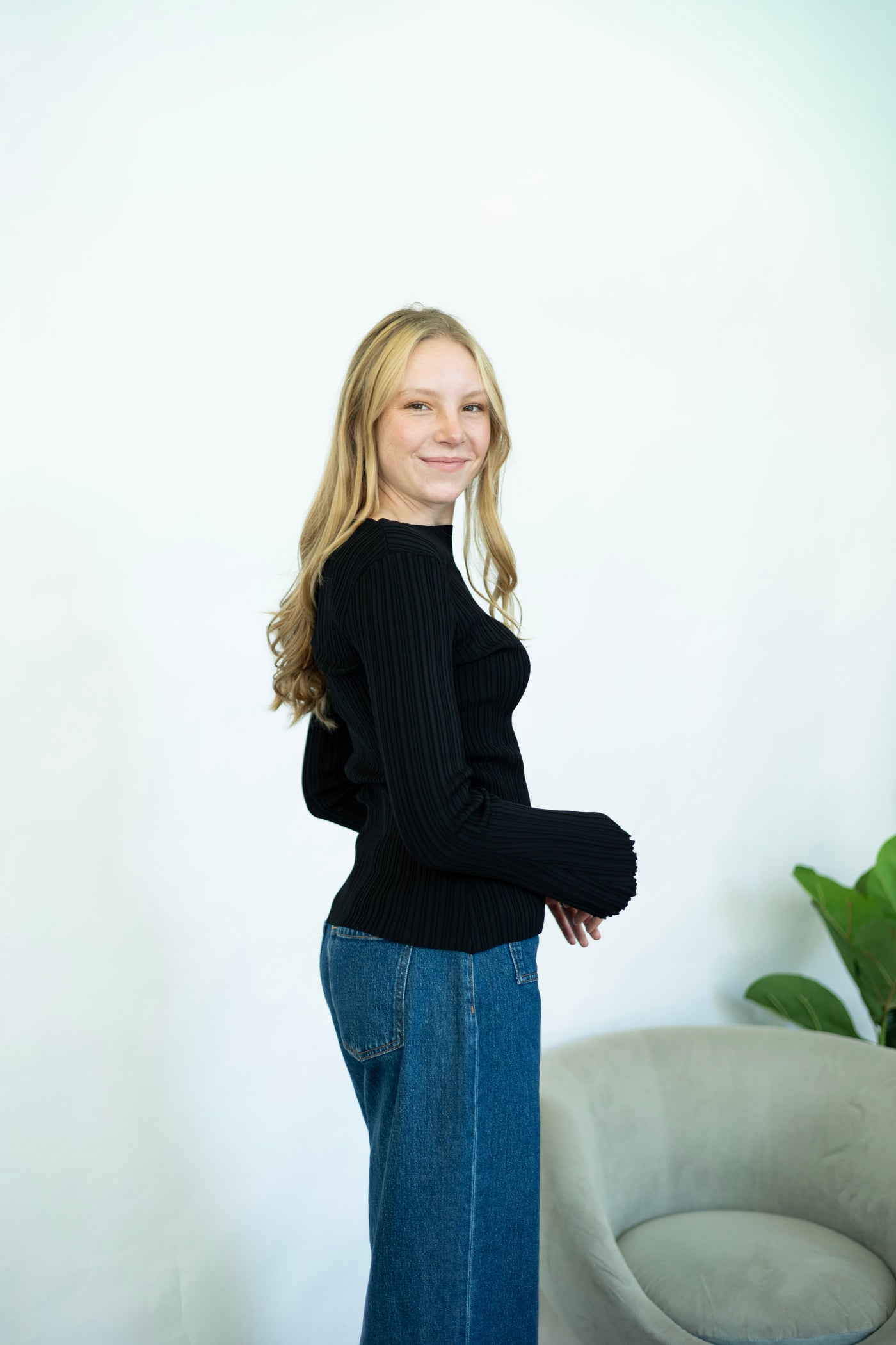 Ribbed black top with flare sleeves