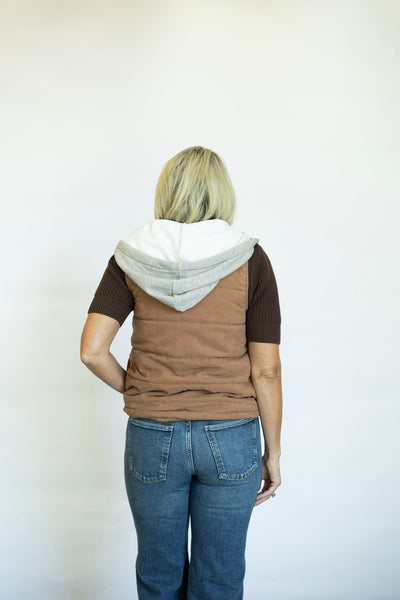 Contrast Trim Puffer Vest