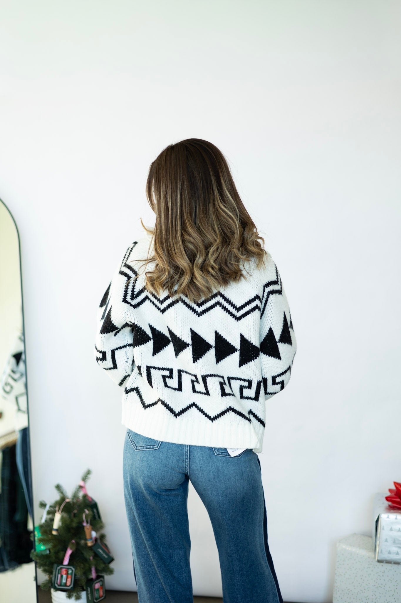 Thick sweater with pattern