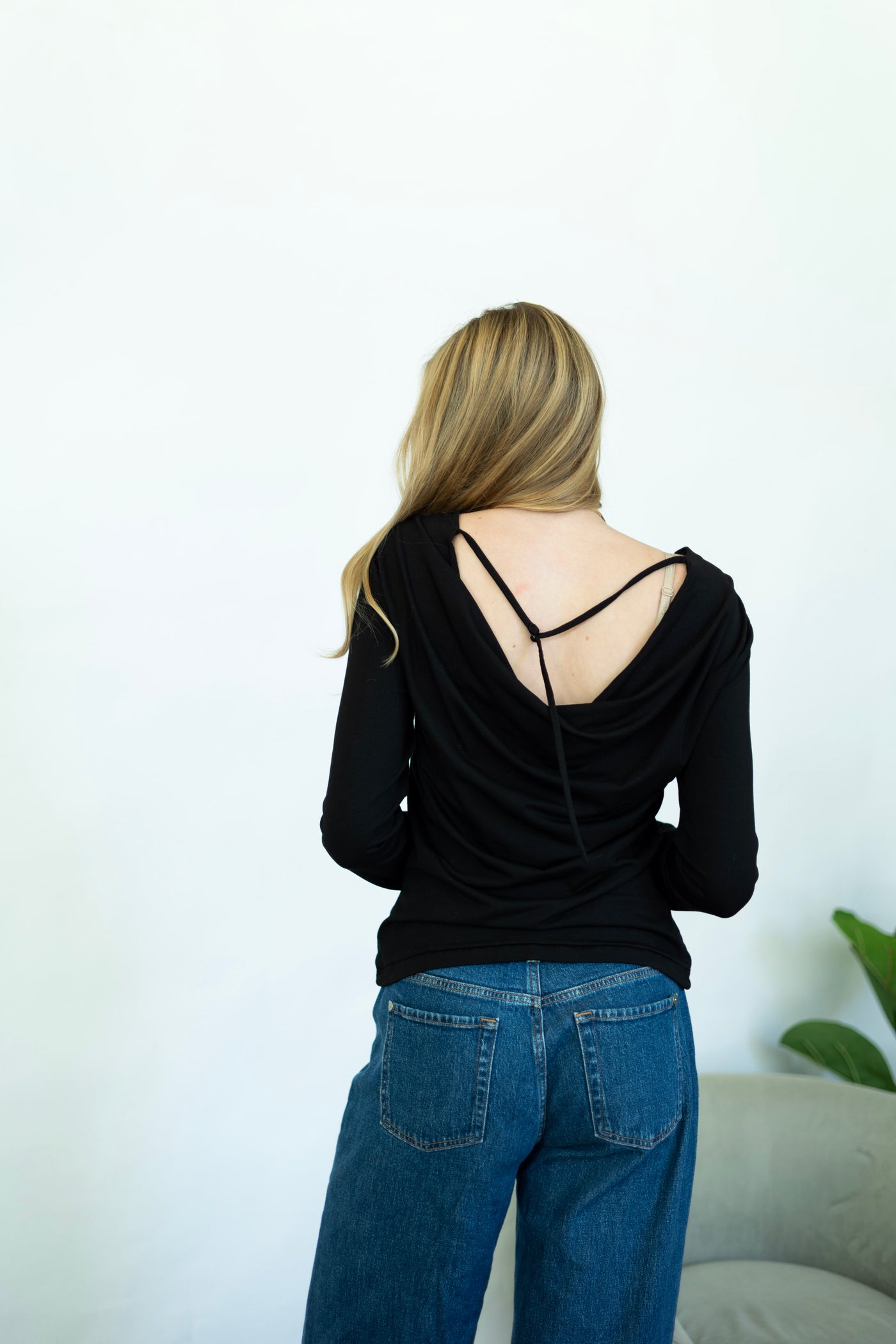 Cowl back top