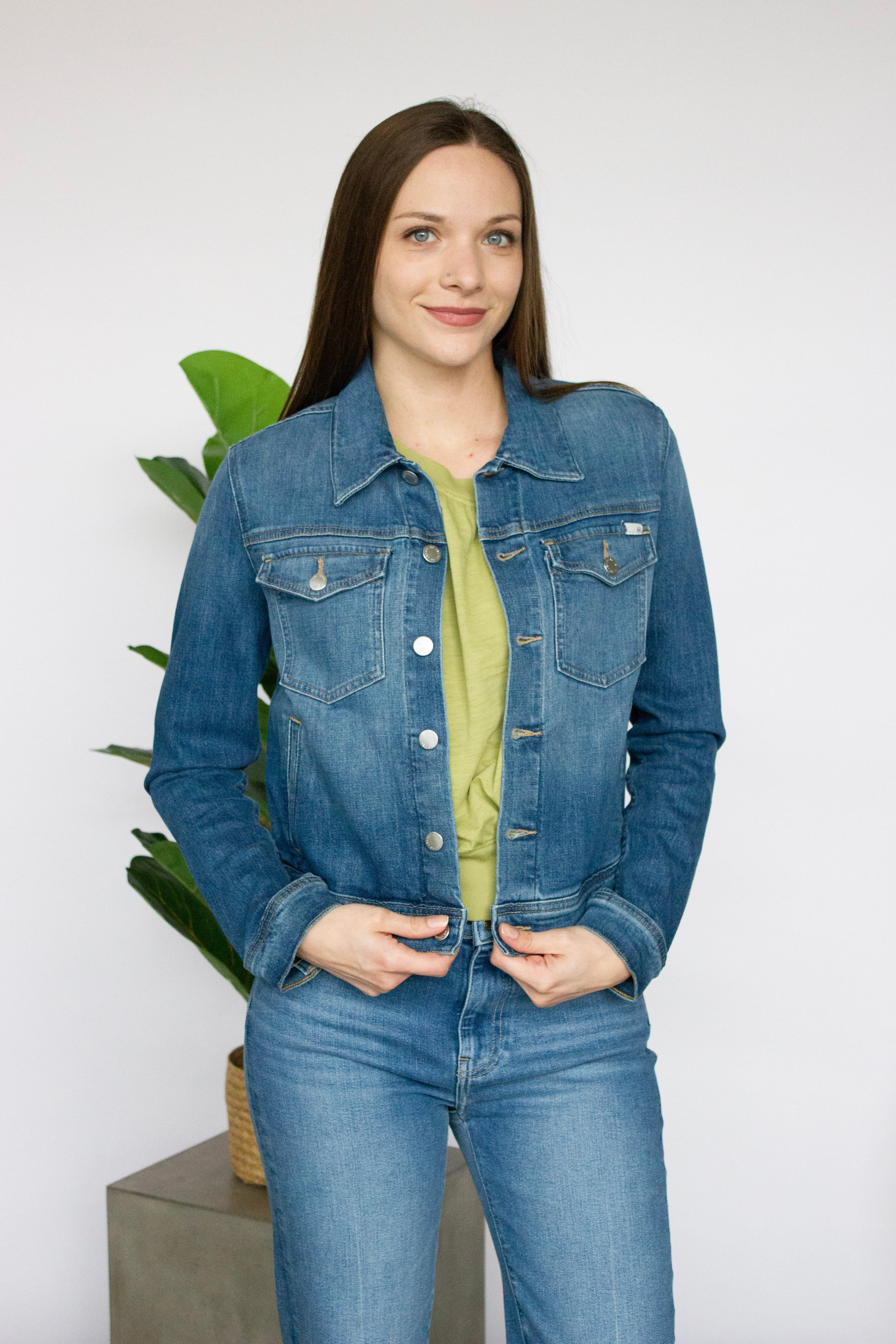 jean jacket with adjustable waist