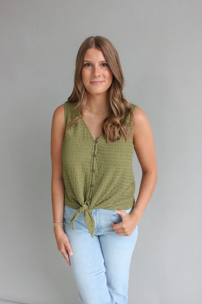 Link Up Tie Tee