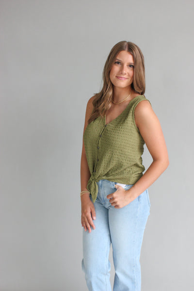 Link Up Tie Tee