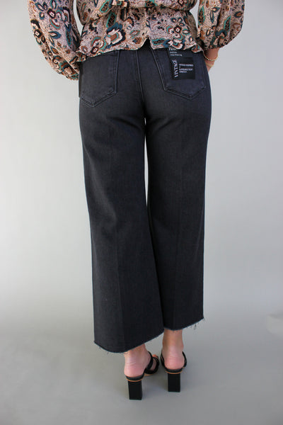 Anessa W/ Raw Hem