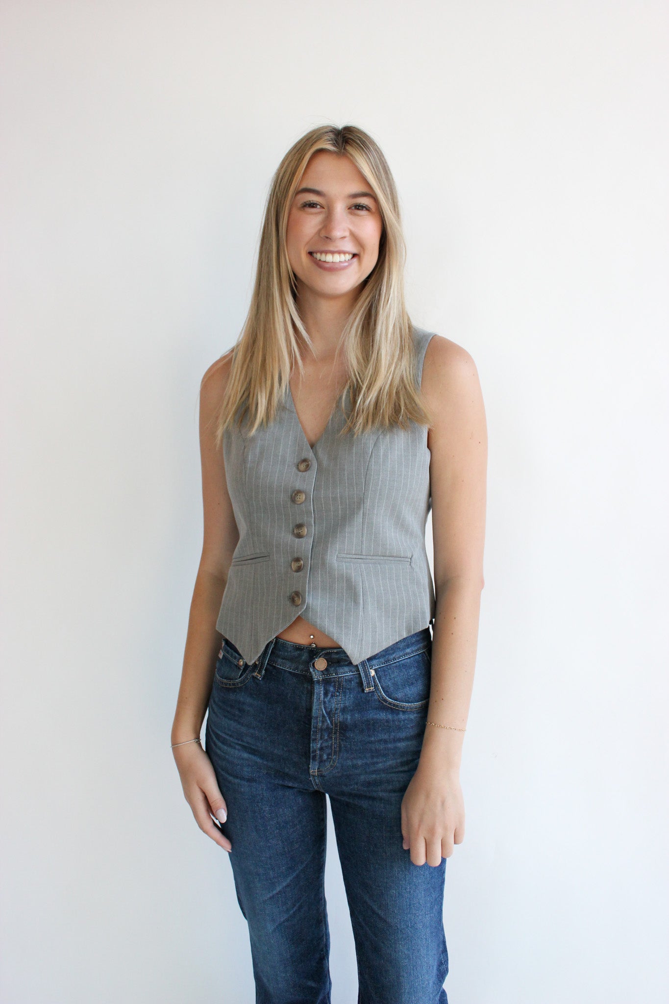 Anais Vest