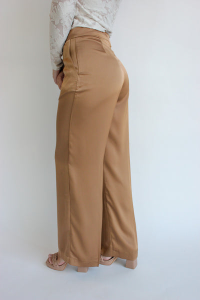 Genesis Pant