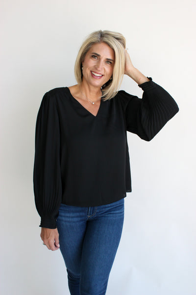 L/S Detailed V-Neck Blouse