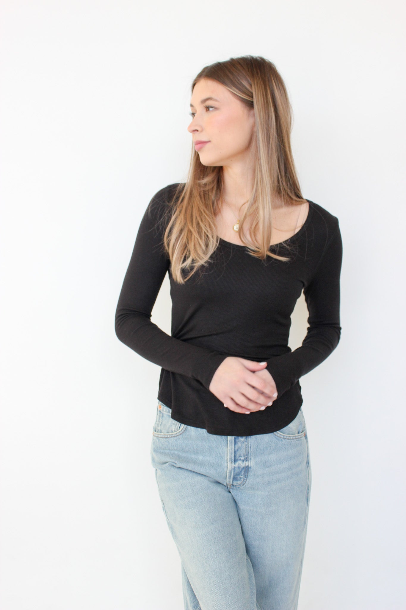 Ribbed Round Neck Fitted Long Sleeve