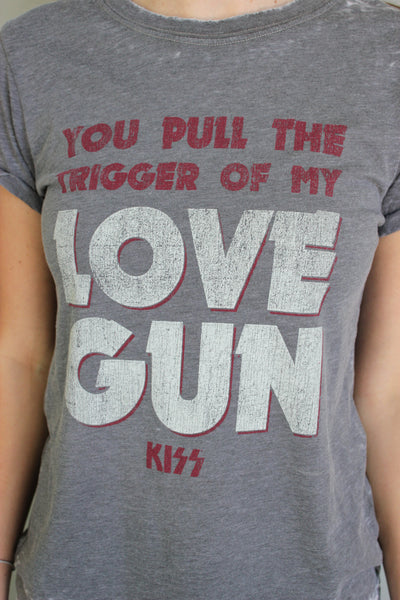 Kiss Love Gun Tee