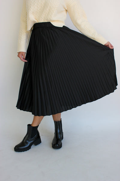 Everyday Pleated Skirt