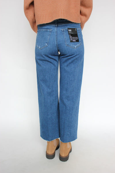 Anessa W/ Raw Hem