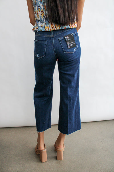 Anessa W/ Raw Hem