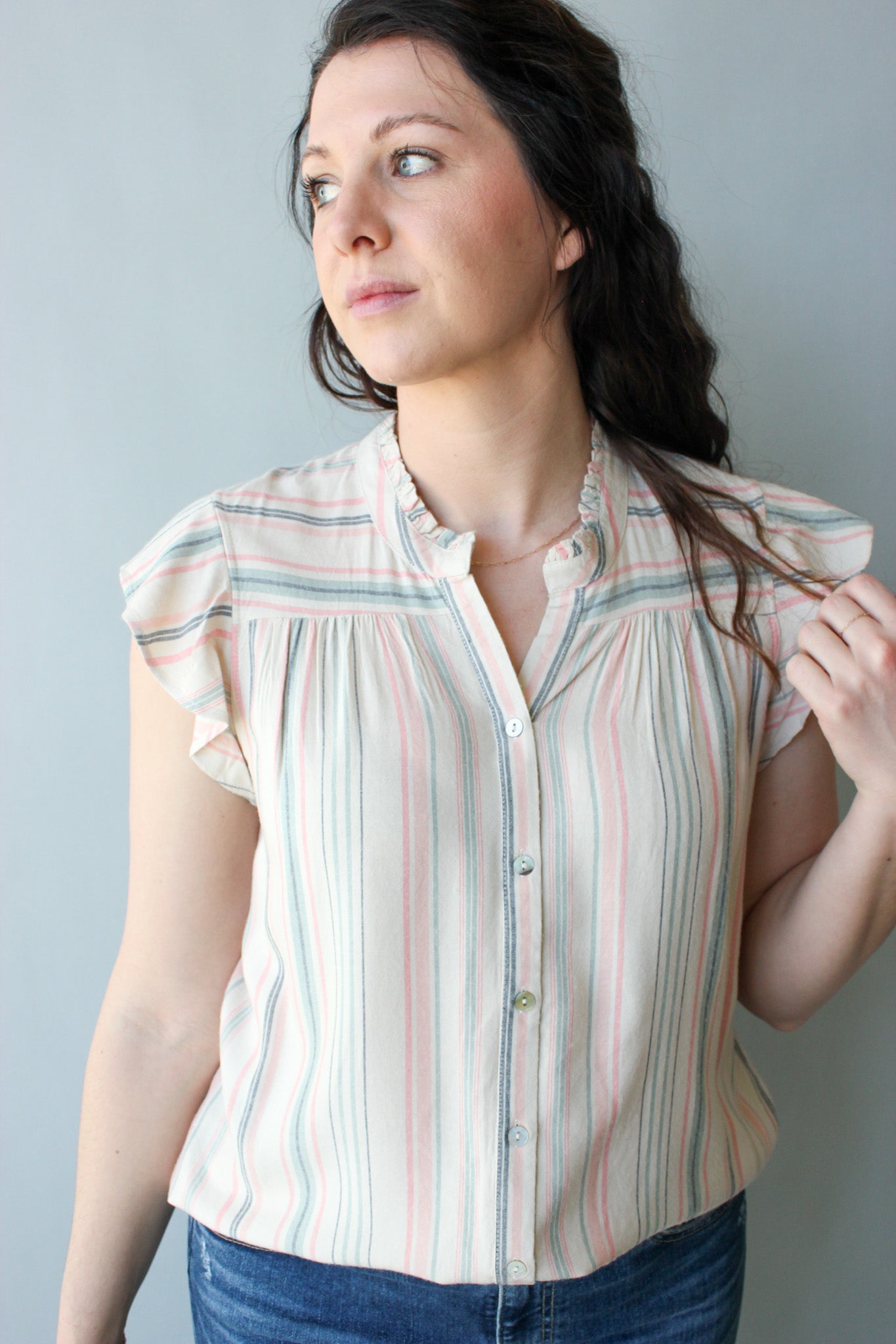 Short Slv Ruffle Neck Shirt